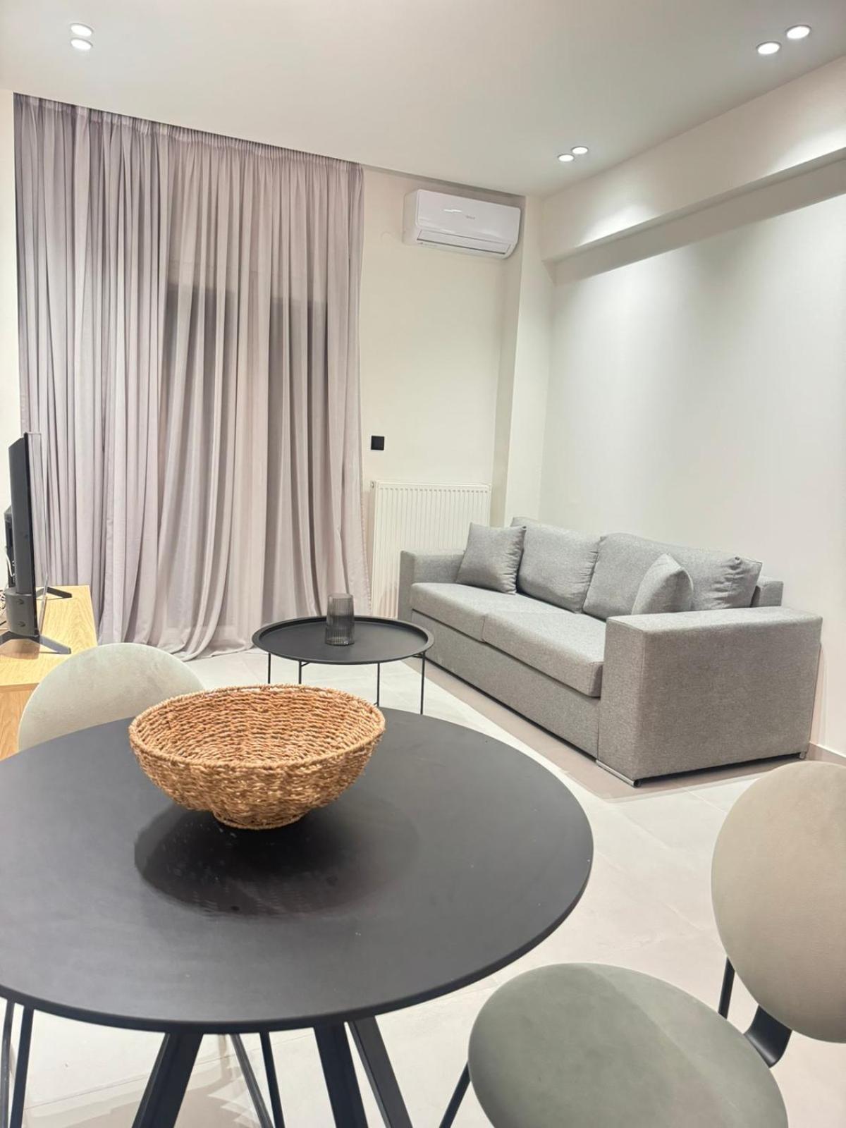 Luna-Your Urban Stay Thessaloniki Exterior foto